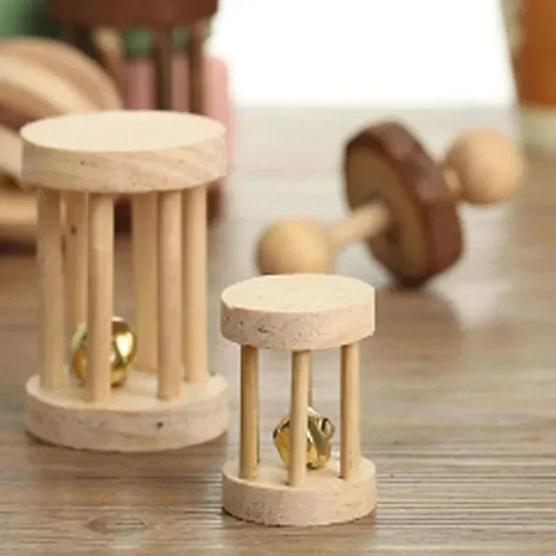 Giocattoli in Legno Naturale per Roditori – Rullo, Manubrio, Monociclo e Sonaglio per Piccoli Animali