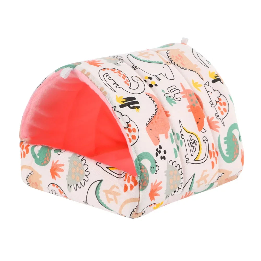 Cuccia Mini a Tema Cartone Animato per Piccoli Roditori – Il Nido Caldo e Morbido per il Tuo Amico!