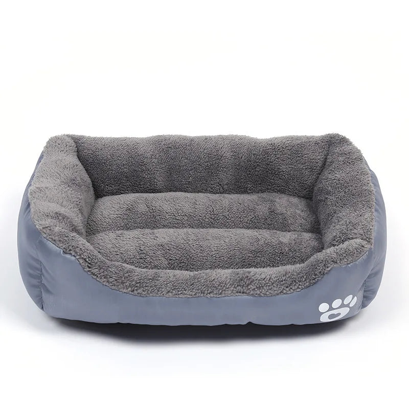 Cuccia Quadrata in Peluche per Cani e Gatti – Comfort Lussuoso e Impermeabile per Tutte le Stagioni