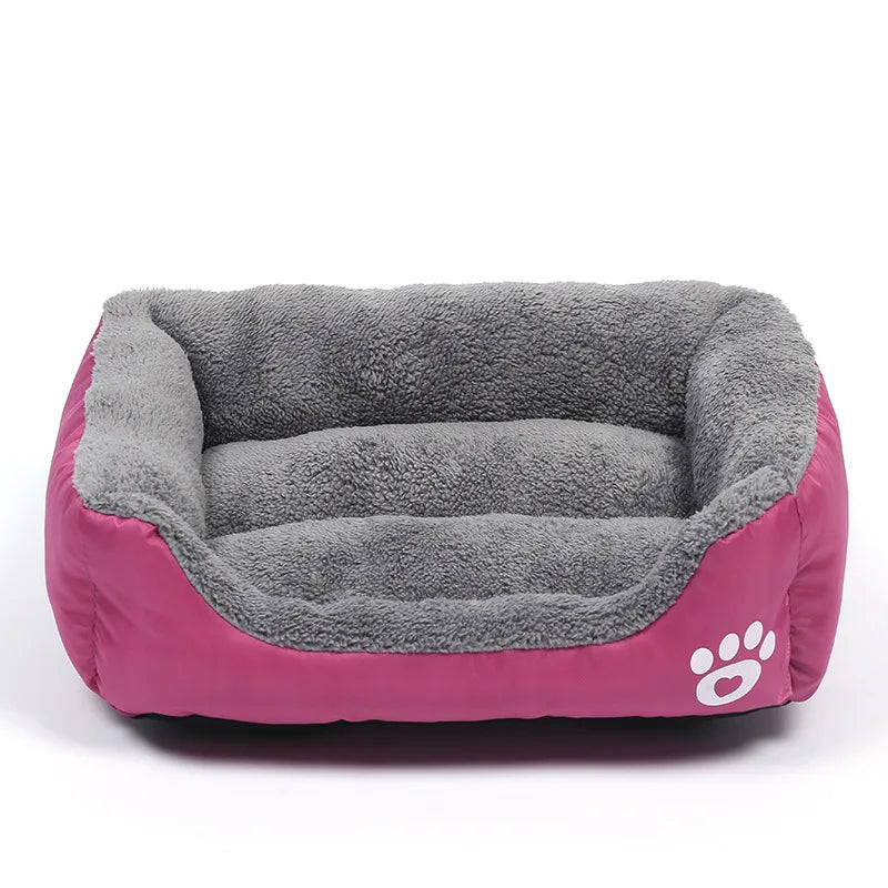 Cuccia Quadrata in Peluche per Cani e Gatti – Comfort Lussuoso e Impermeabile per Tutte le Stagioni