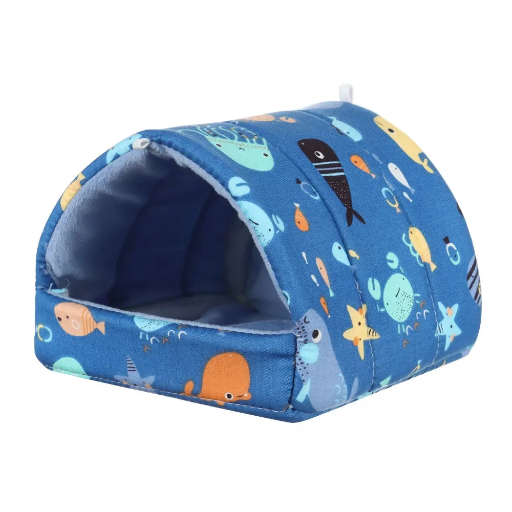 Cuccia Mini a Tema Cartone Animato per Piccoli Roditori – Il Nido Caldo e Morbido per il Tuo Amico!